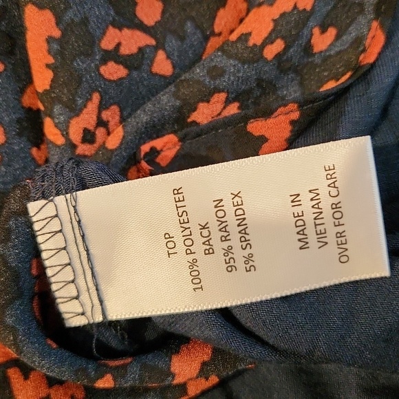 Fortune + Ivy Floral Cut Out Top - Picture 5 of 5